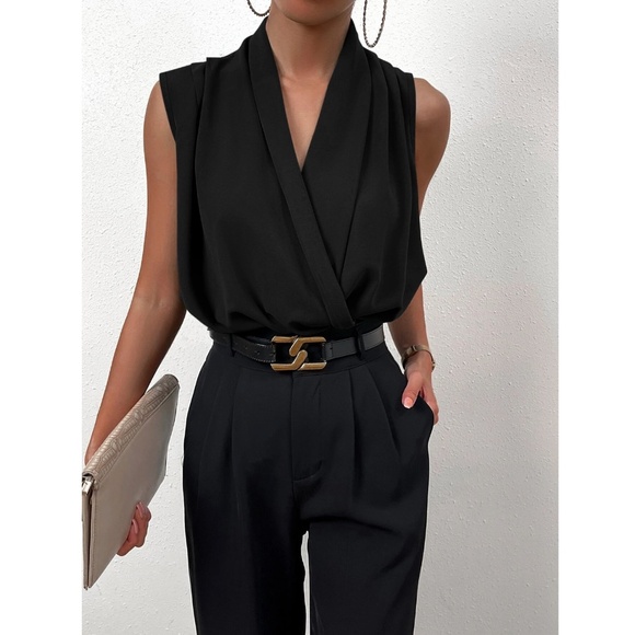 Black Draped Sleeveless Surplice V-Neck Blouse Top - Picture 2 of 7